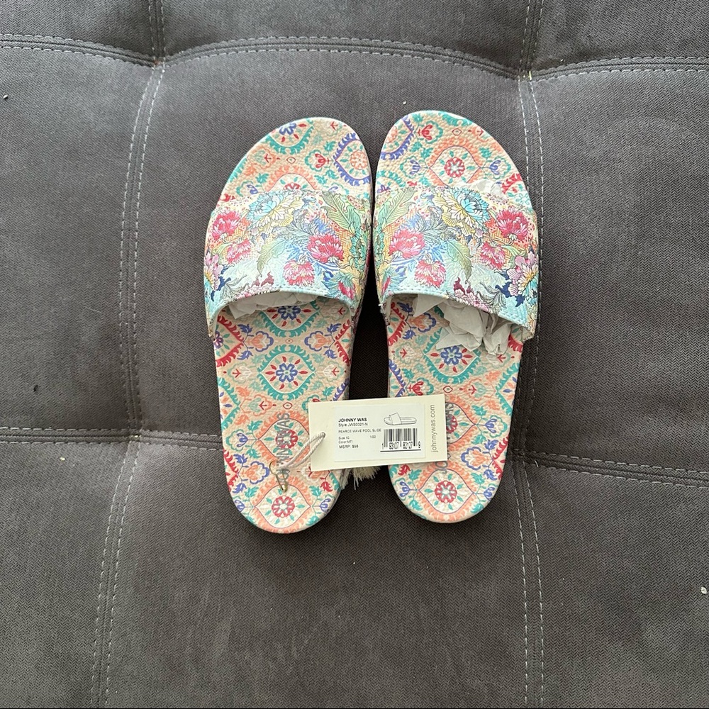 NWT JOHNNY WAS Slides